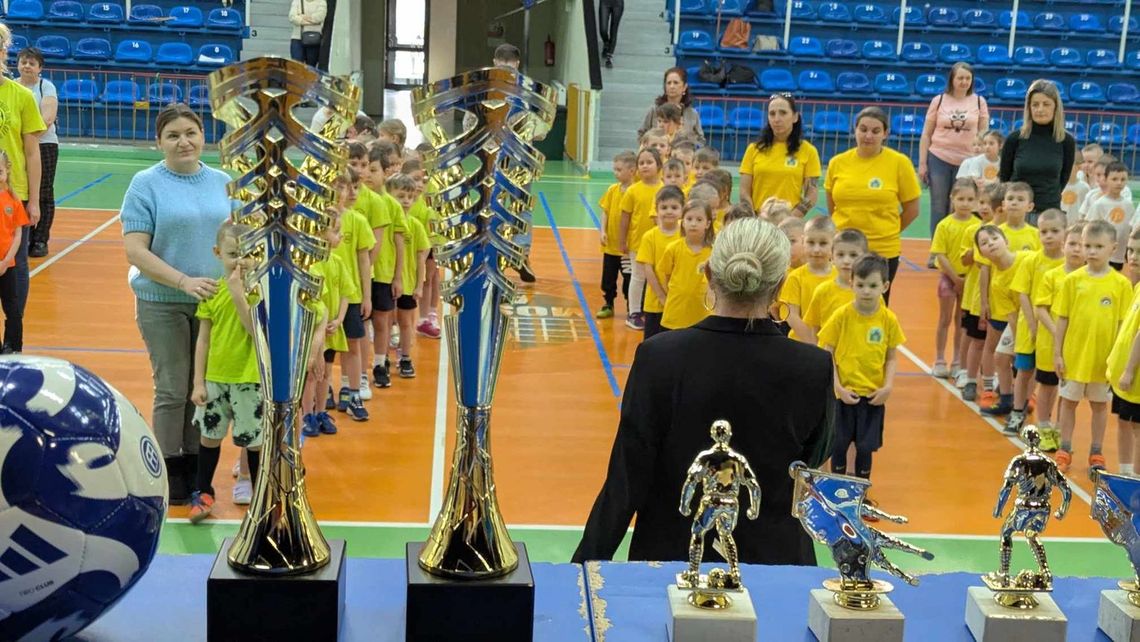 Przedszkolaki zagrają o wielki puchar! Przed nami XIII Halowy Turniej „Dziewiątka Cup”