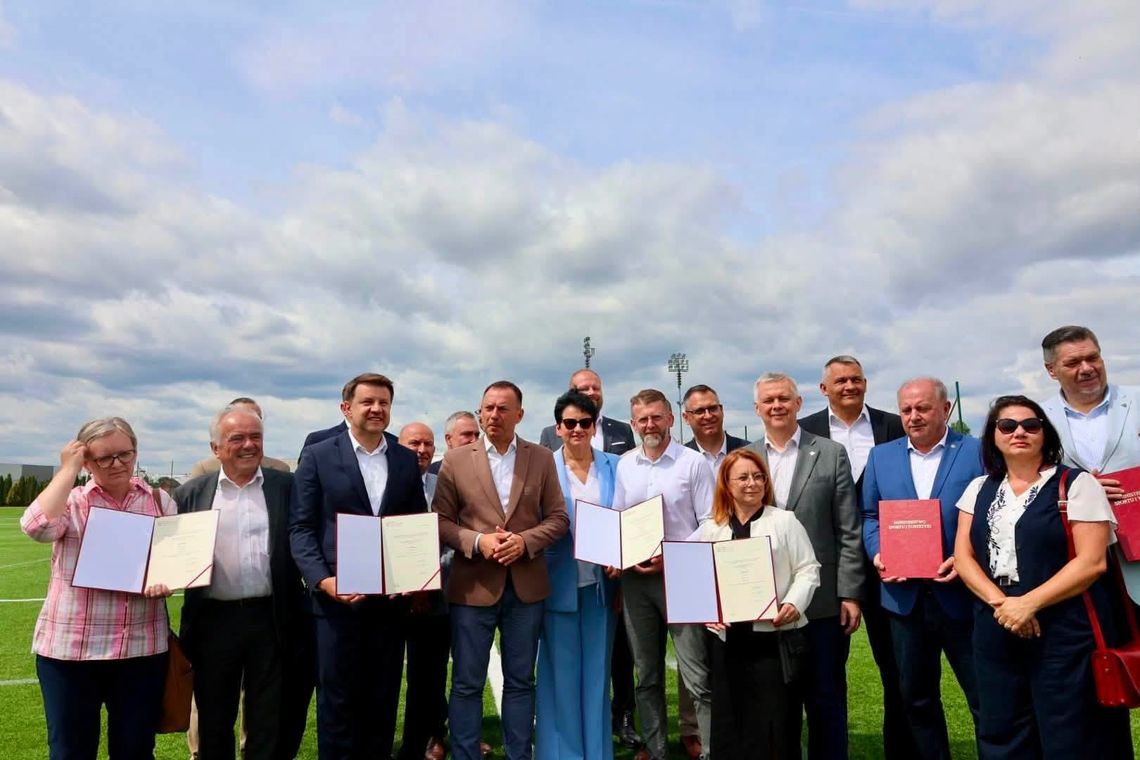 Reńska Wieś z dofinansowaniem w programie „Szatnia na Medal”. Stadion przejdzie modernizację