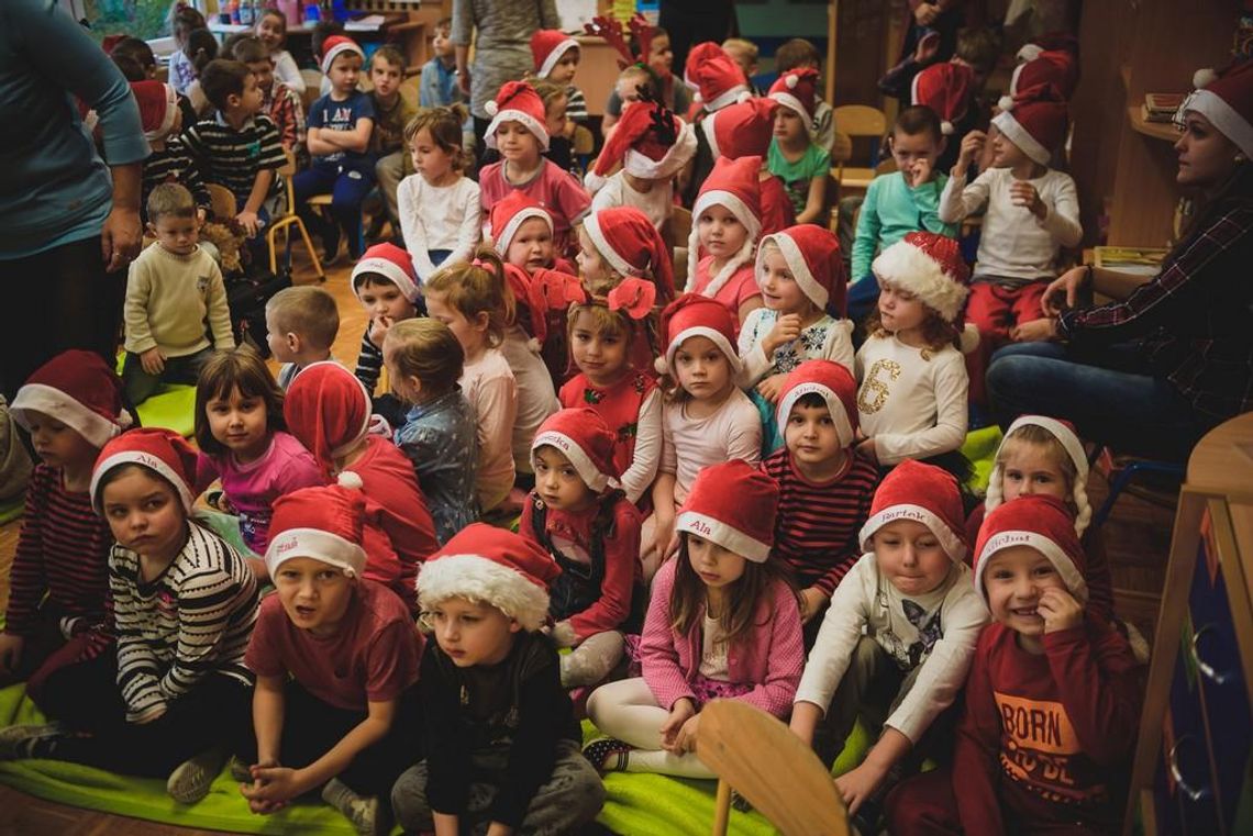 Rodzice przedszkolaków z "Niezapominajki" ratowali święta. FOTOREPORTAŻ