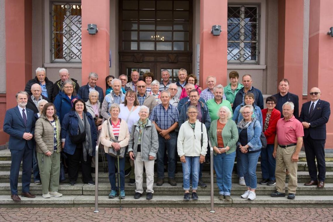 Rolnicy z partnerskiego Hohenlohekreis odwiedzili Kędzierzyn-Koźle. Tak współpracują samorządy Rolnicy z partnerskiego Hohenlohekreis odwiedzili Kędzierzyn-Koźle. Tak współpracują samorządy