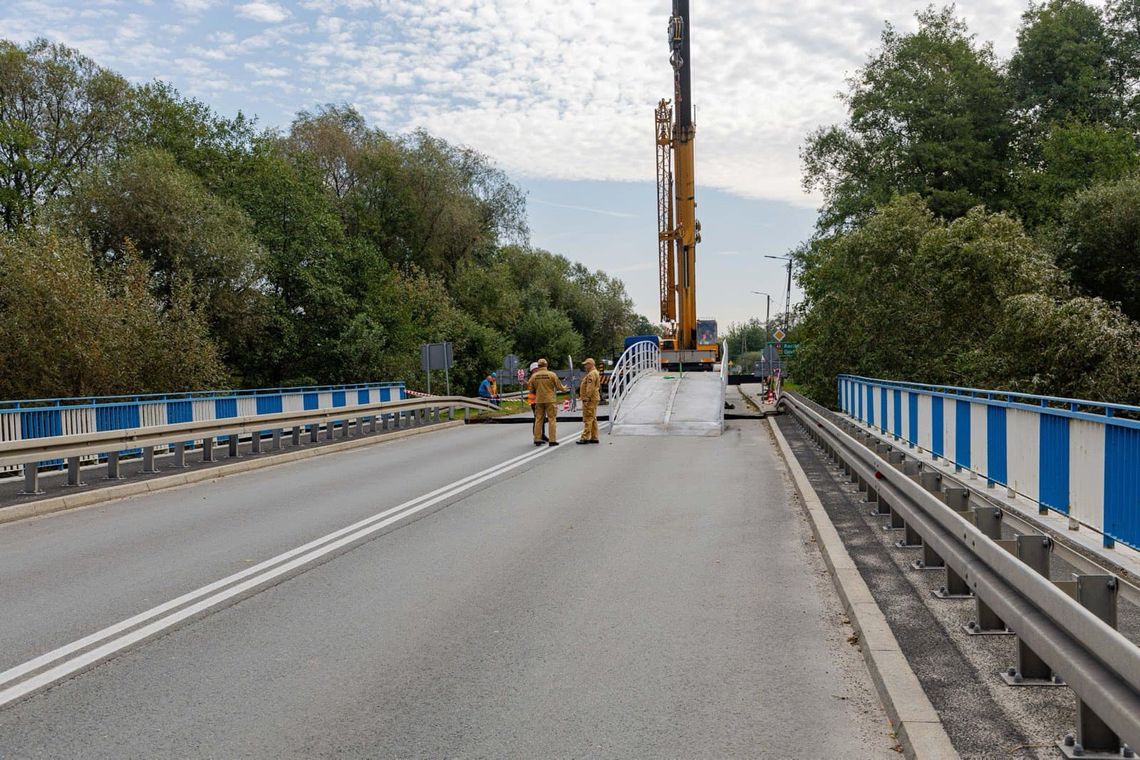 Rusza odbudowa infrastruktury po powodzi. Do końca roku powstaną dwa mosty tymczasowe w Krapkowicach