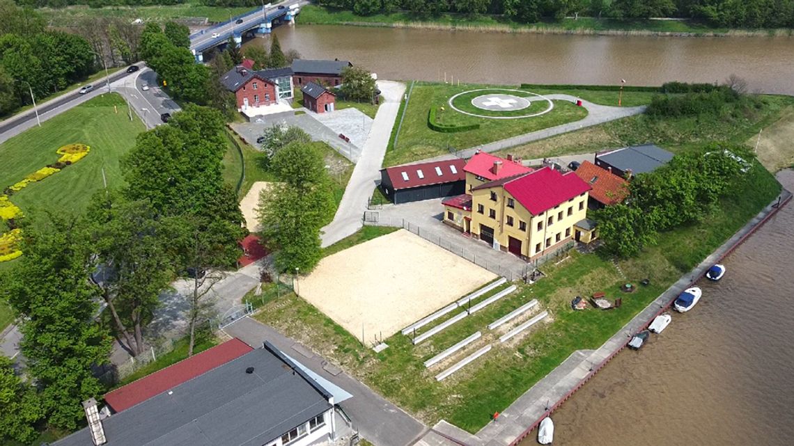 Rusza strefa rekreacyjna z plażą nad Odrą. Lokal na bistro można wynająć za darmo. WIDEO