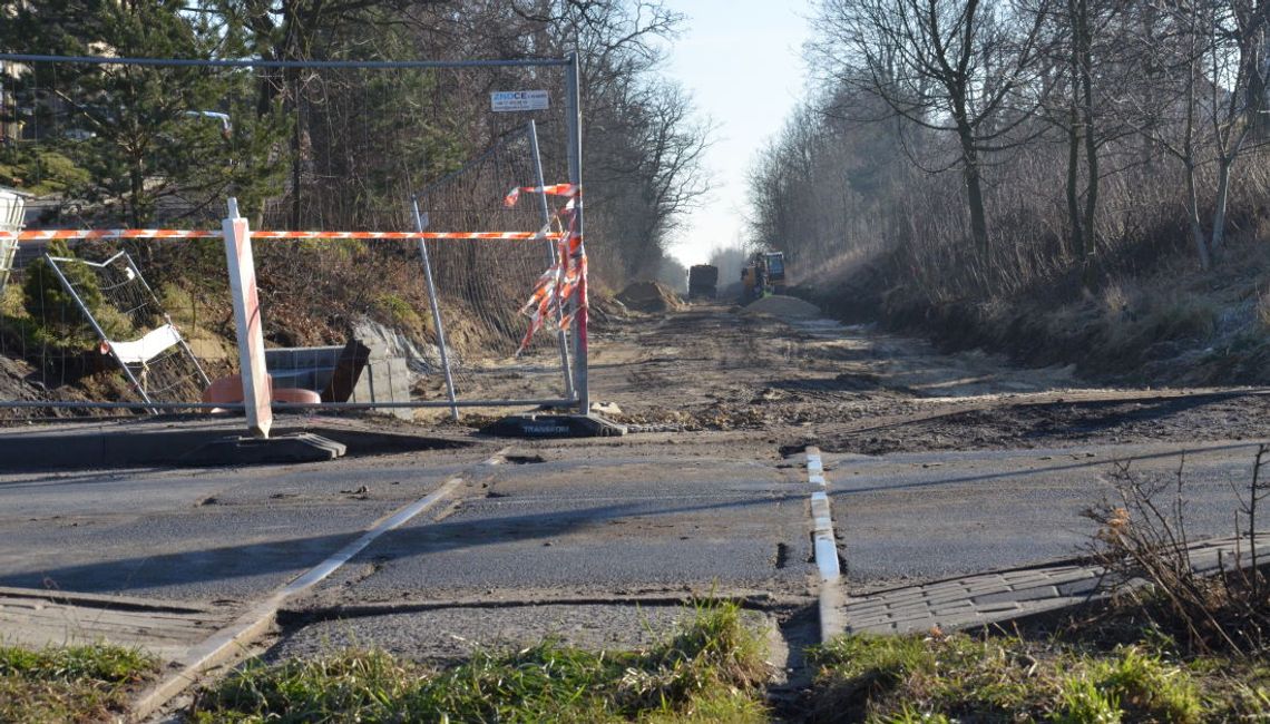 Ruszył ostatni etap budowy ścieżki rowerowej na nieczynnej linii kolejowej. Będzie gotowa za kilka miesięcy