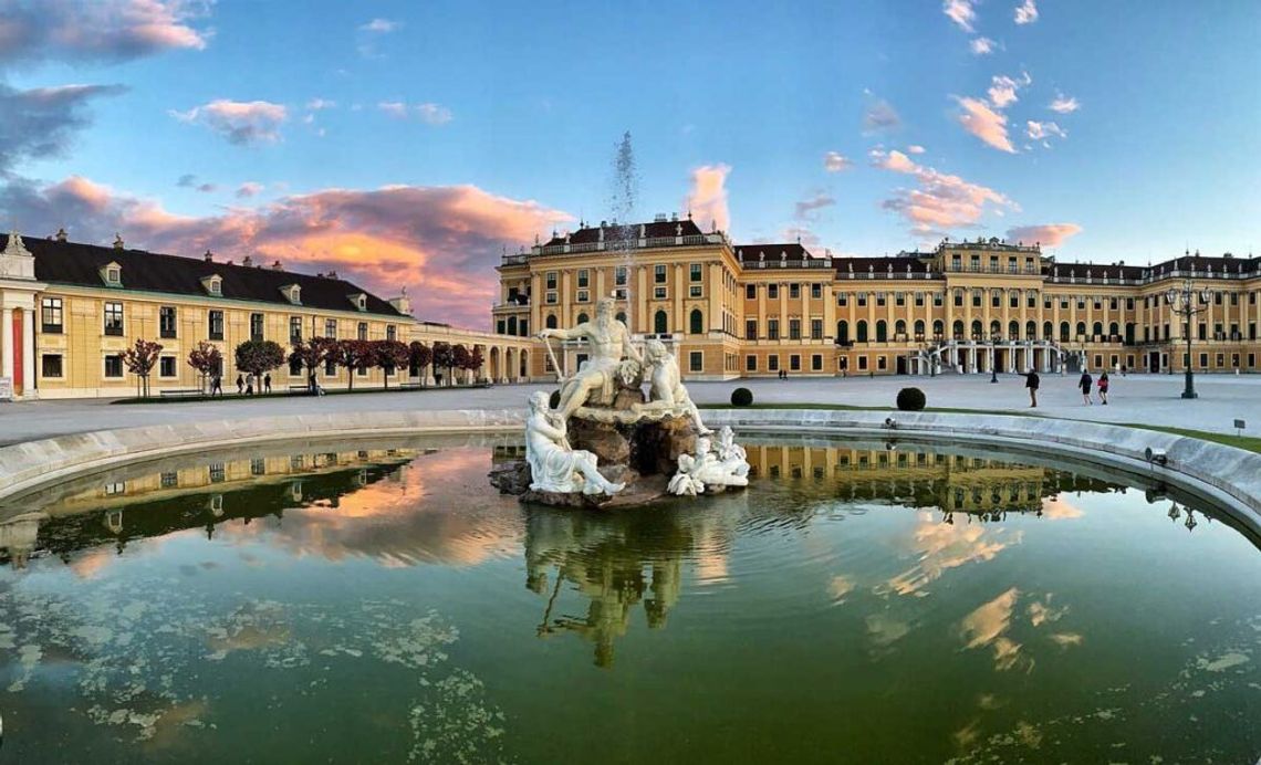 Ruszyła sprzedaż biletów na wiosenne wycieczki z MZK. W rozkładzie Praga, Wiedeń i wiele nowości