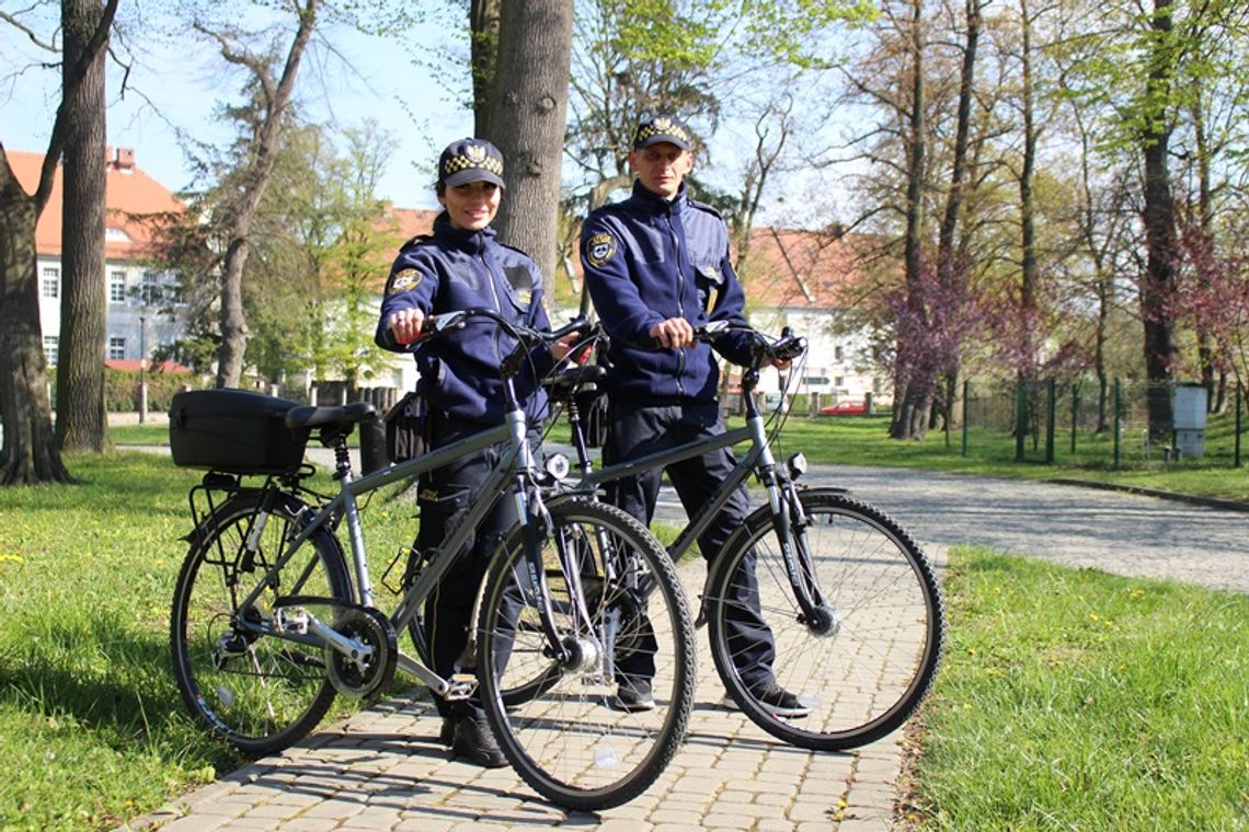 Ruszyły patrole rowerowe straży miejskiej. Dotrą tam, gdzie nie zdoła wjechać radiowóz