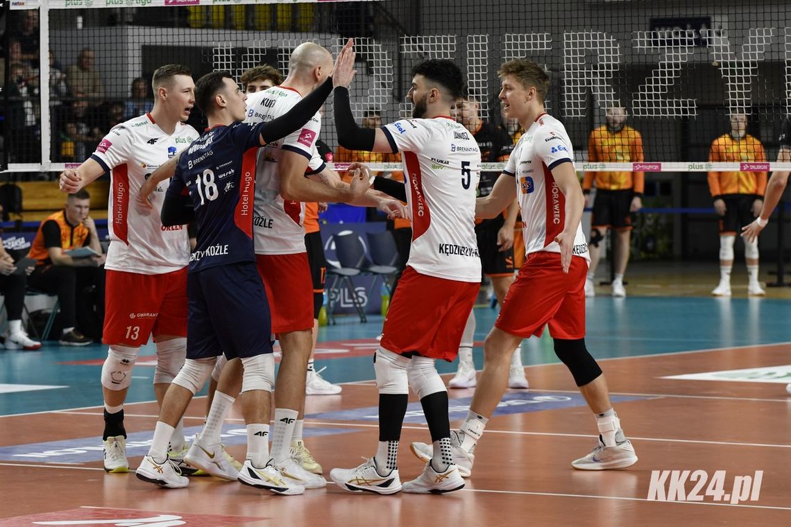 Rzeszów zdobyty! ZAKSA ograła Asseco Resovię po pięciosetowej batalii