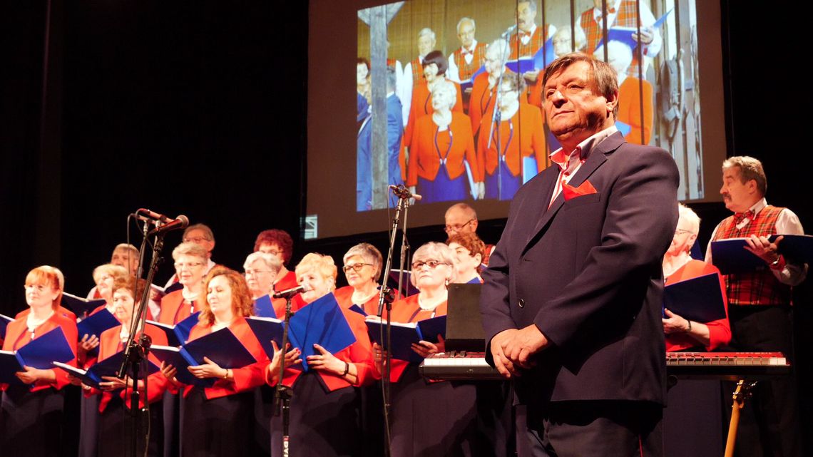 Są na scenie już 10 lat. Chór Echo Kresów z Kędzierzyna-Koźla świętuje okrągły jubileusz. WIDEO