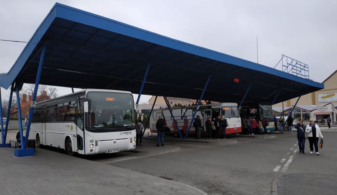 Samorządy dołożą blisko trzy miliony do autobusów. Starostwo dopina umowę z nowym przewoźnikiem