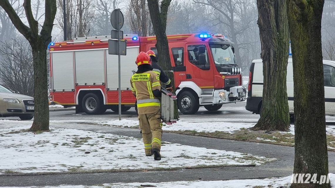 Sanepid nie miał kontaktu z 91-latkiem z potwierdzonym zakażeniem. Interwencja służb w Śródmieściu