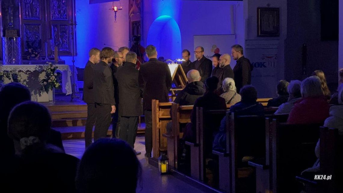 Schola Cantorum Minorum Chosoviensis zainaugurowała trzydniowy IX Festiwal Mikołaja z Koźla. WIDEO