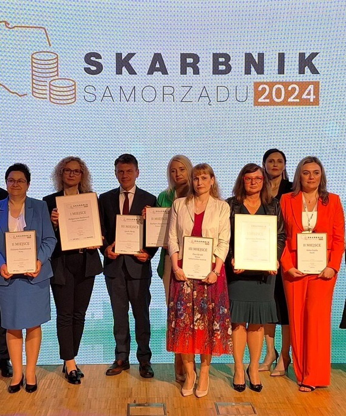 Skarbnik powiatu Ewa Krahl uhonorowana w Gdyni podczas kongresu Perły Samorządu