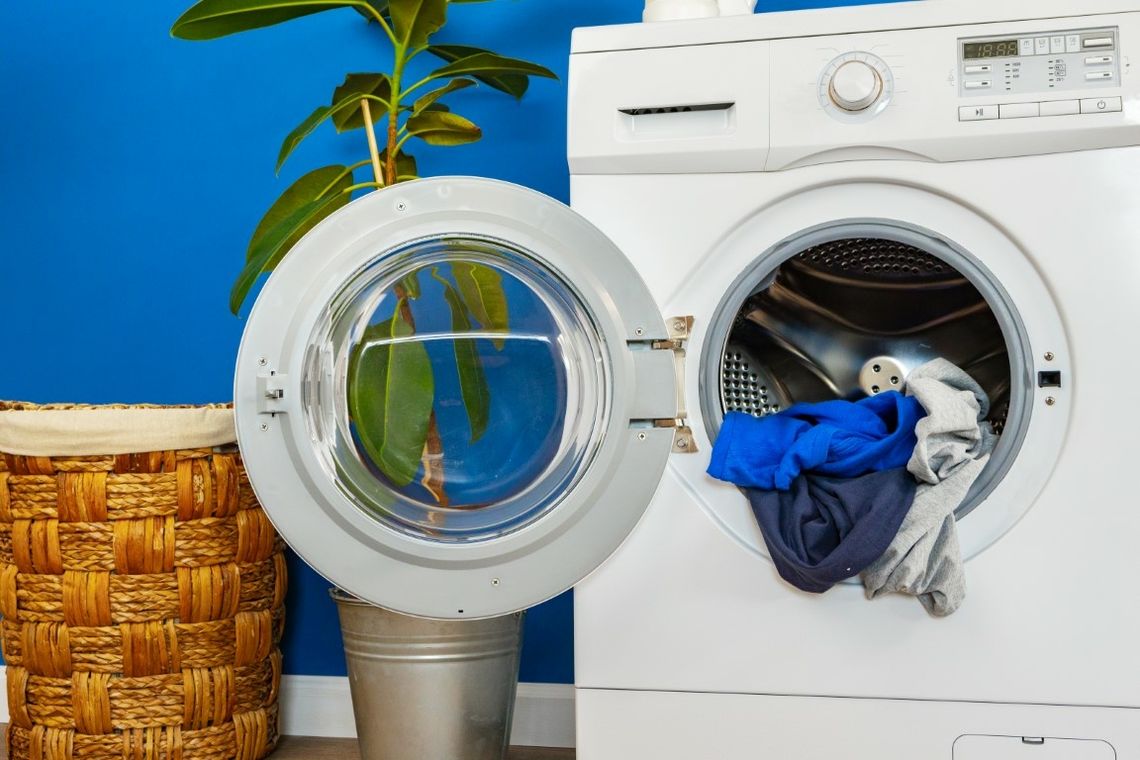 Skuteczne środki czystości do różnych typów pralek