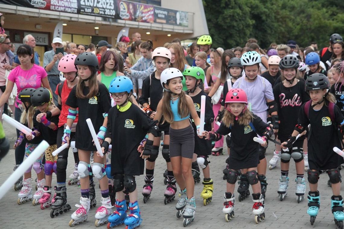 Sobota pod znakiem jazdy na rolkach. Darmowe warsztaty w skateparku, a później kolejna edycja nightskatingu