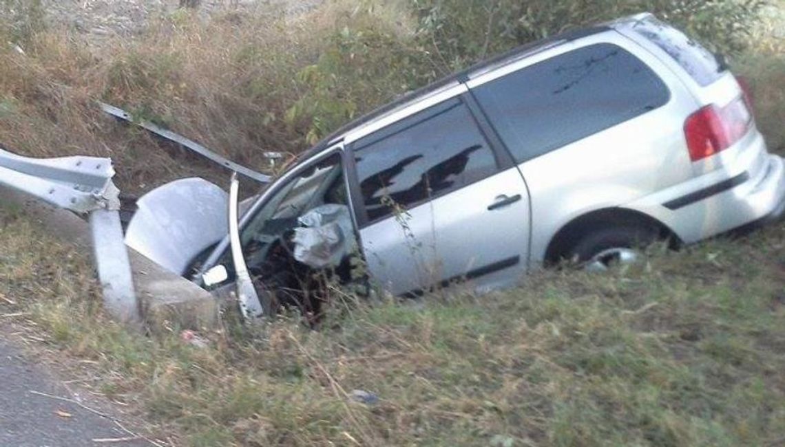 Spowodował wypadek i uciekł z miejsca zdarzenia. Policjanci szukają kierowcy osobowego opla