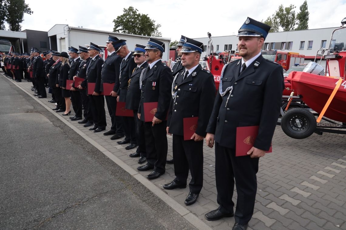 Strażacy z Kłodnicy i Dziergowic otrzymali nowe łodzie, a druhowie z Gościęcina i Większyc promesy na dofinansowanie
