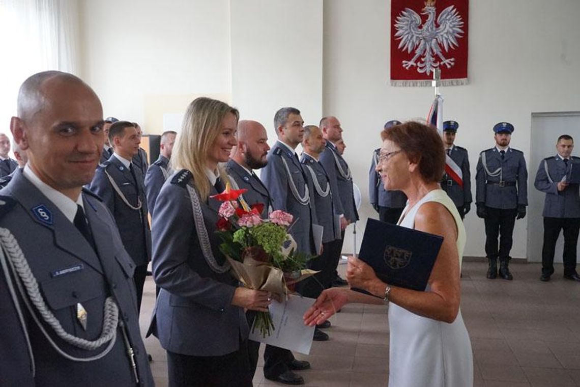 Święto Policji i awanse dla funkcjonariuszy. Uroczystość w komendzie