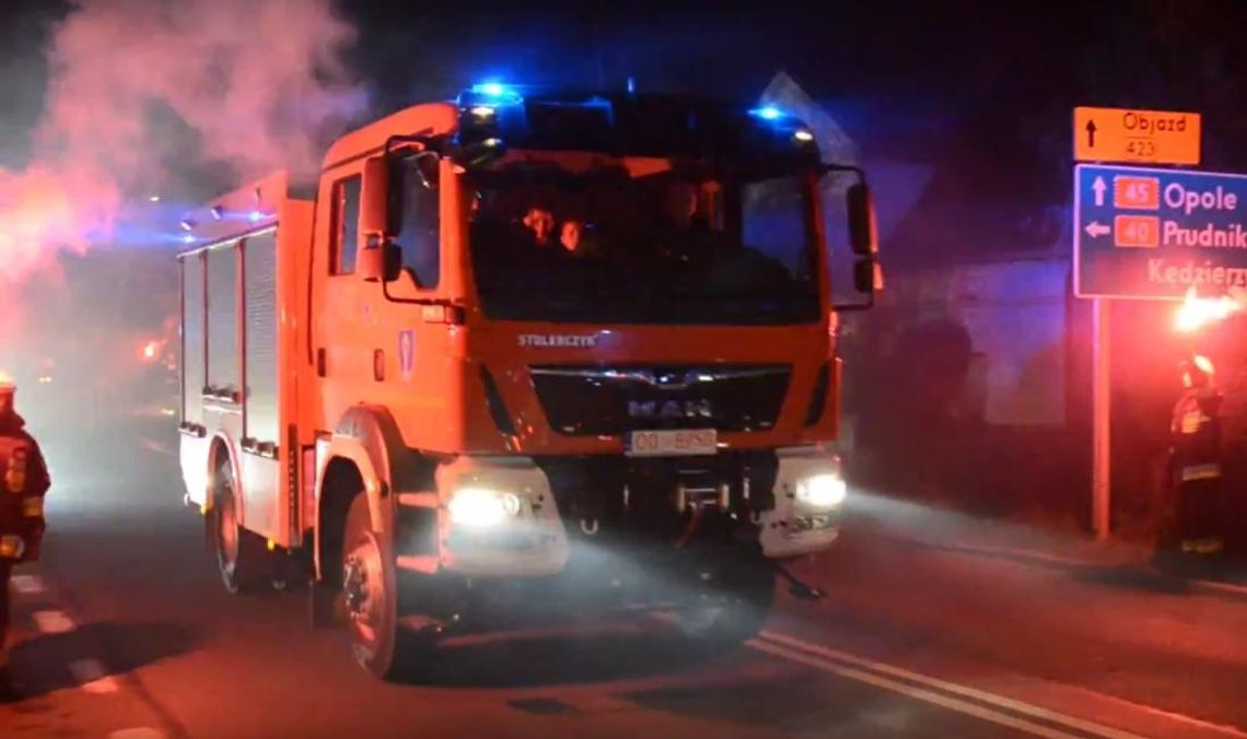 Święto strażaków z OSP Większyce. Razem z mieszkańcami przywitali wczoraj nowy wóz. WIDEO