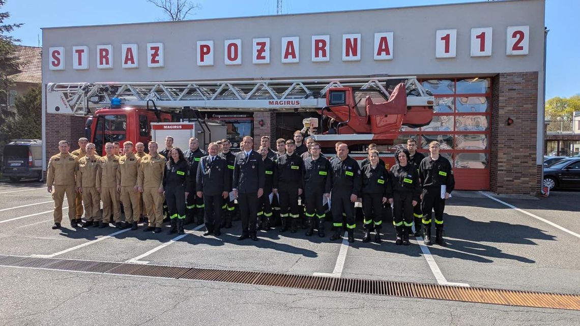Szeregi OSP w powiecie kędzierzyńsko-kozielskim rosną w siłę. Mamy 19 nowych strażaków-ratowników!