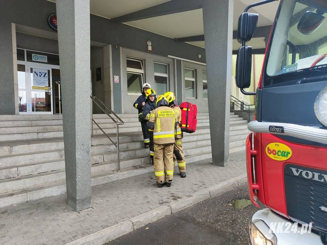 Sześć osób utknęło w windzie. Strażacy interweniowali w budynku kozielskiego szpitala