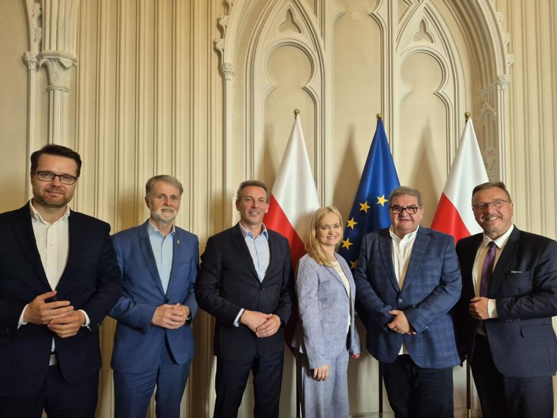 Szpitale powiatowe pod specjalnym nadzorem. Starosta Artur Maruszczak w Ministerstwie Zdrowia