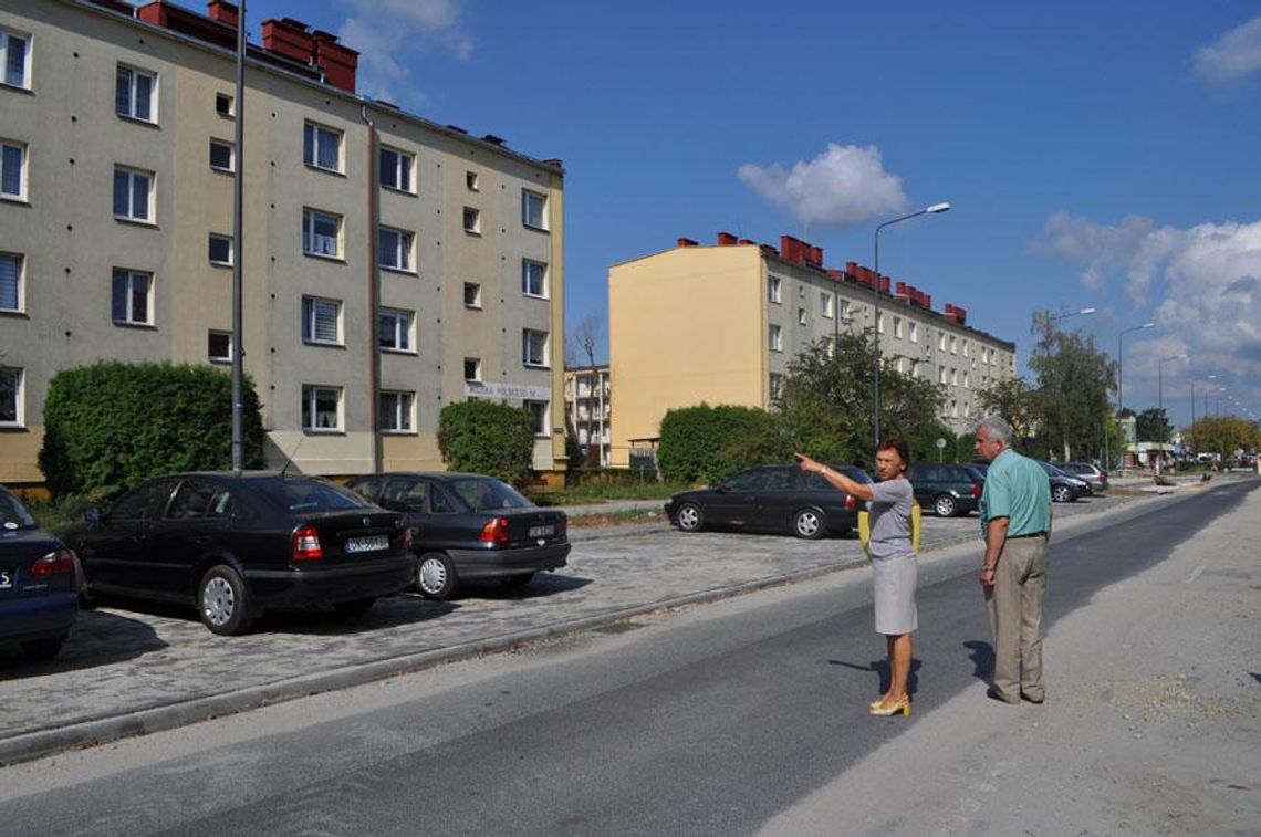 Te drzewa zostają. Tu będą nowe nasadzenia. Zieleń na Wojska Polskiego po nowemu