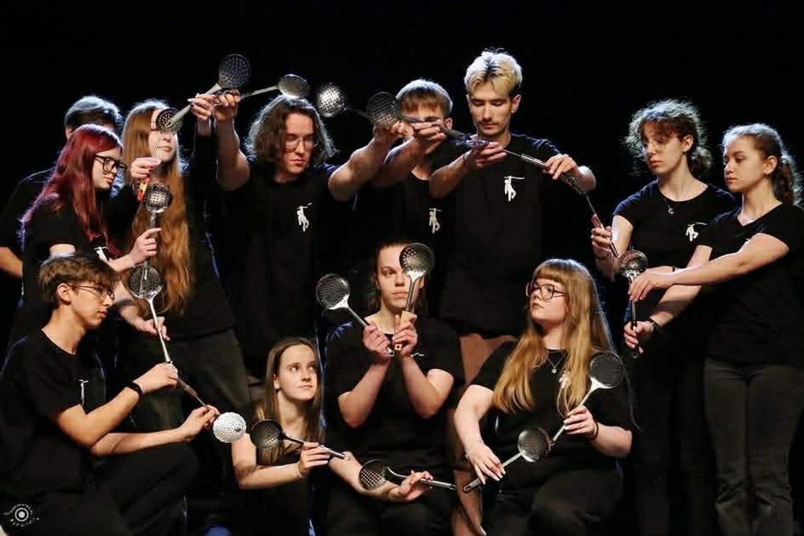 Teatr Na Krawędzi wizytówką II Liceum Ogólnokształcącego. Młodzież z Kopernika została nagrodzona za swoją twórczość Teatr Na Krawędzi wizytówką II Liceum Ogólnokształcącego. Młodzież z Kopernika została nagrodzona za swoją twórczość