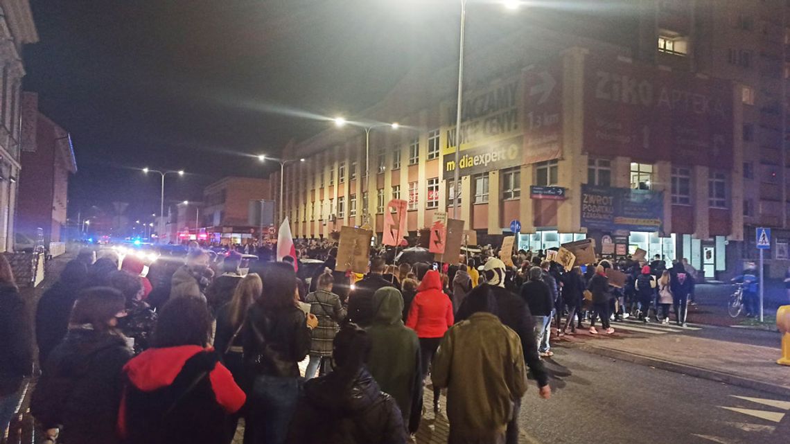 Ten protest strajkujące kobiety szykowały od tygodnia. Jest głośno