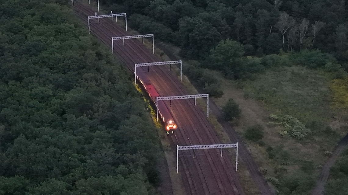Tragiczne zdarzenie na torach w Kędzierzynie-Koźlu. Nie żyje młody mężczyzna Tragiczne zdarzenie na torach w Kędzierzynie-Koźlu. Nie żyje młody mężczyzna