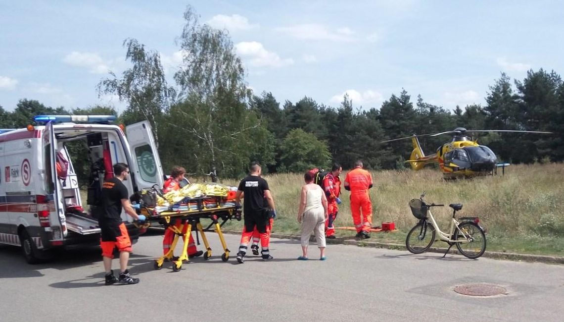 Tragiczny finał wypadku na Żabieńcu. Nie udało się uratować 80-latka, który spadł z drabiny