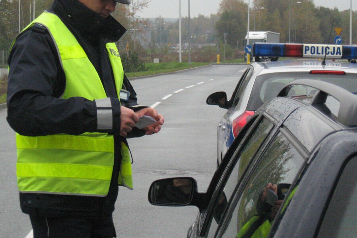 Trwa akcja "Alkohol i narkotyki". Policjanci z drogówki od rana prowadzą wzmożone kontrole kierowców