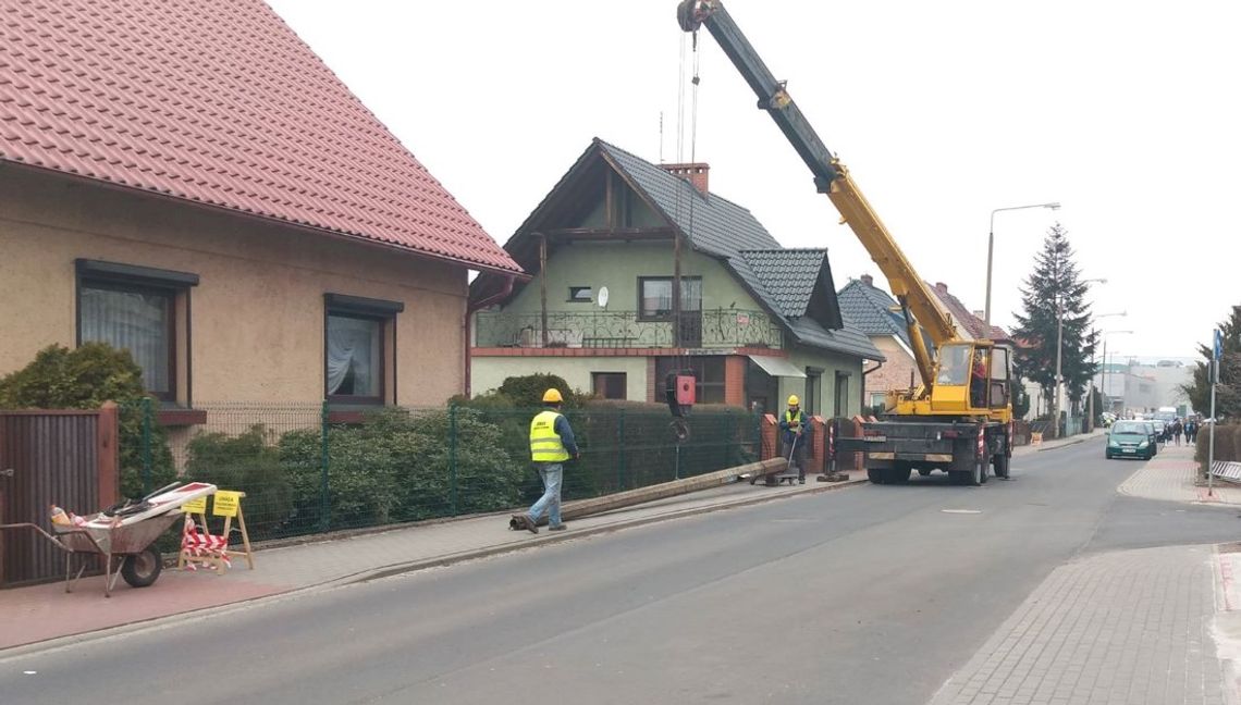 Trwa wymiana latarni w Kędzierzynie-Koźlu. Prace przeniosły się z Kłodnicy na Pogorzelec