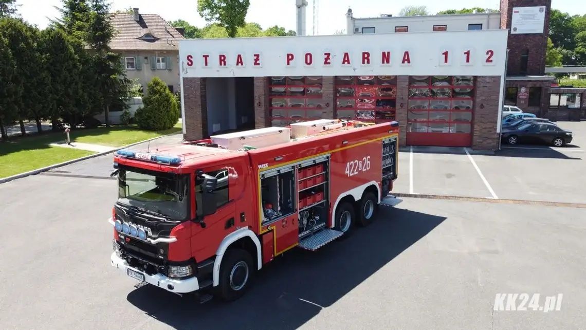 Trzy nowe pojazdy dla strażaków z Kędzierzyna-Koźla. Jednostka ma zyskać ciężki sprzęt i specjalistyczne wozy