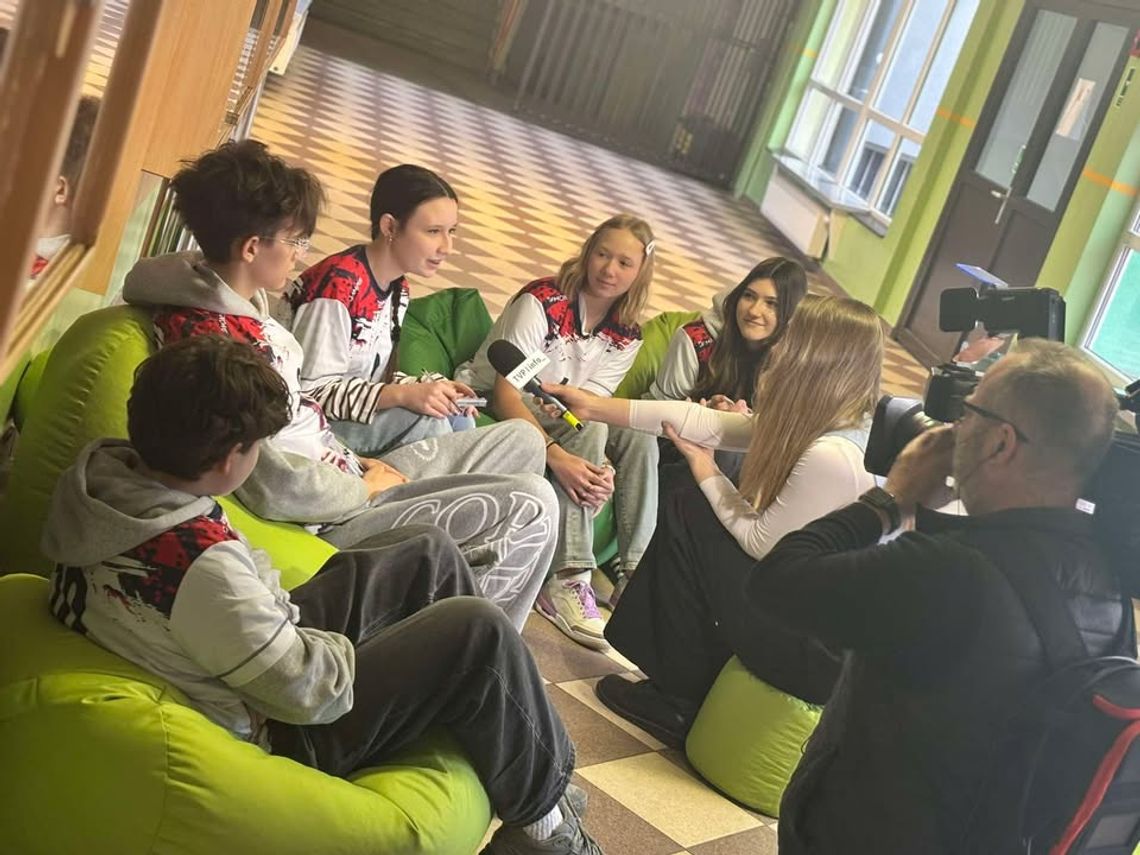 TVP Info w PSP nr 11. Szkoła z Kędzierzyna-Koźla wyróżniona w ogólnopolskiej akcji