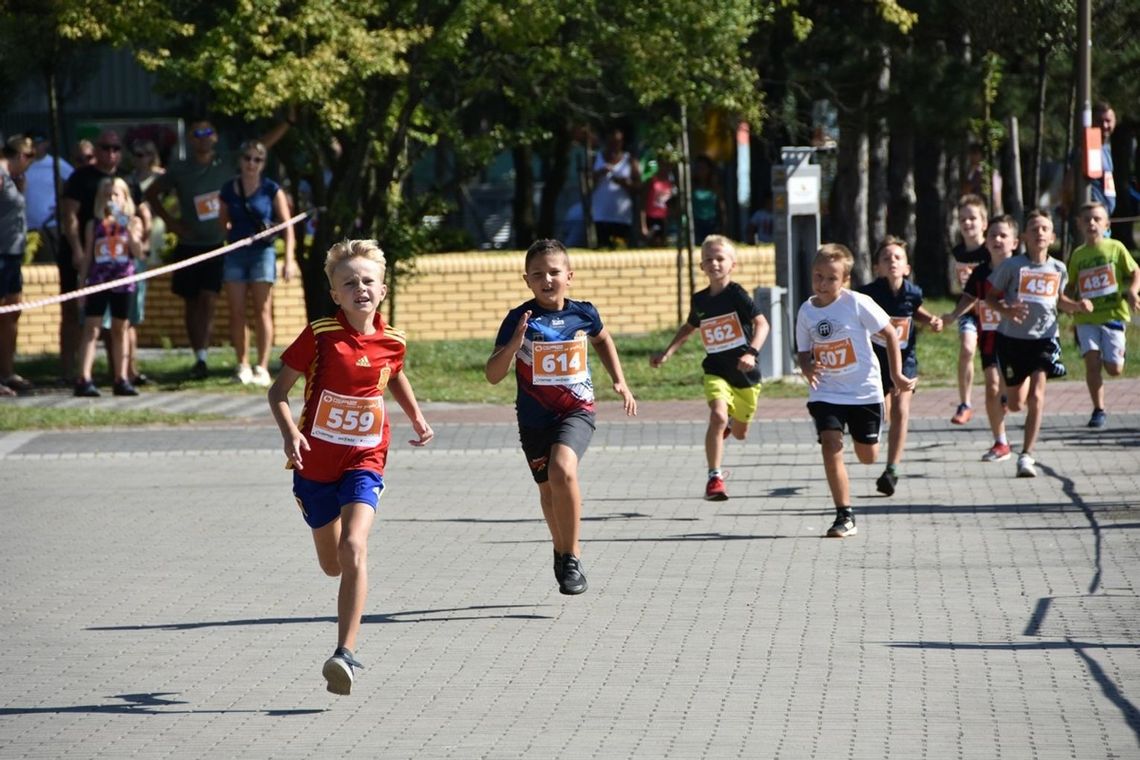 Uczniowie na start! MOSiR organizuje zabawę biegową dla dzieci ze szkół podstawowych