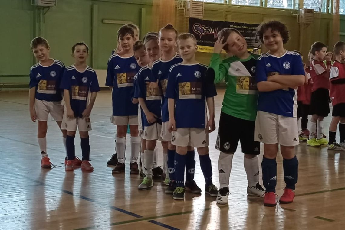 Udany występ żaków z UKS 9 Football Academy na turnieju w Kuźni Raciborskiej