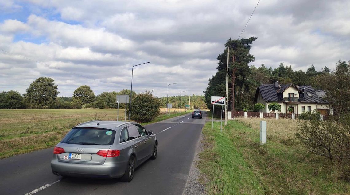 Umowa na remont drogi w Lesie Kłodnickim podpisana. Wymiana nawierzchni potrwa do końca listopada