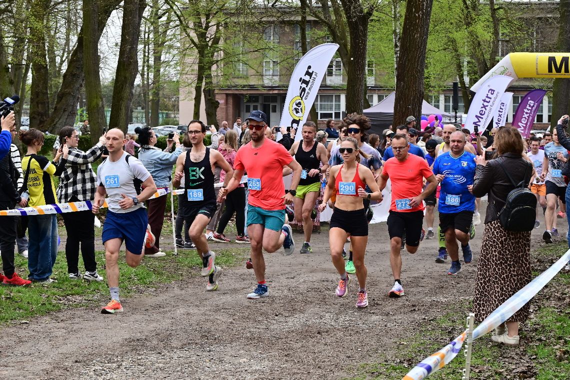 VIII Przystanek Forma w Sławięcicach. Biegacze opanowali zabytkowy park