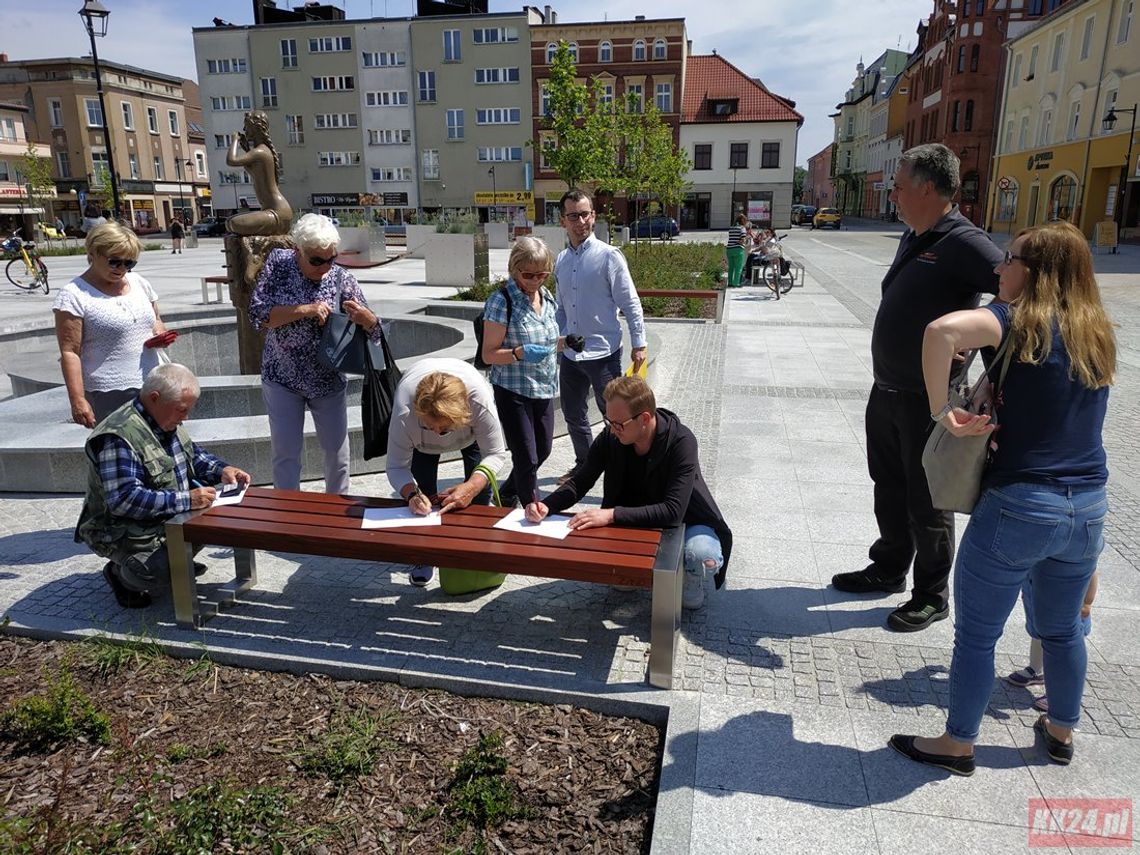 W Kędzierzynie-Koźlu ruszyła zbiórka podpisów pod kandydaturą Rafała Trzaskowskiego