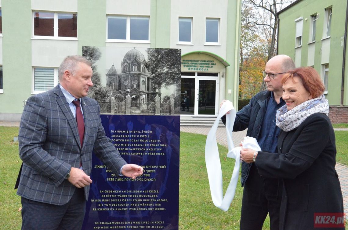 W Koźlu upamiętniono przedwojennych żydowskich mieszkańców oraz spaloną synagogę. ZDJĘCIA