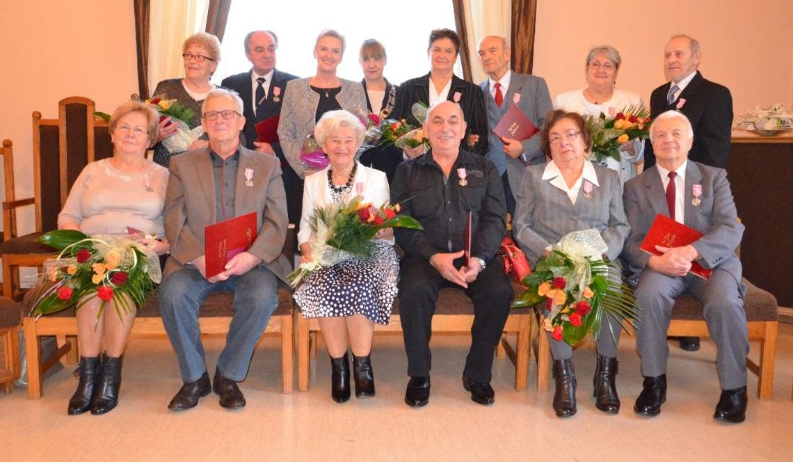 W miłości przeżyli 50 lat. Medale Prezydenta RP „Za długoletnie pożycie małżeńskie”. ZDJĘCIA