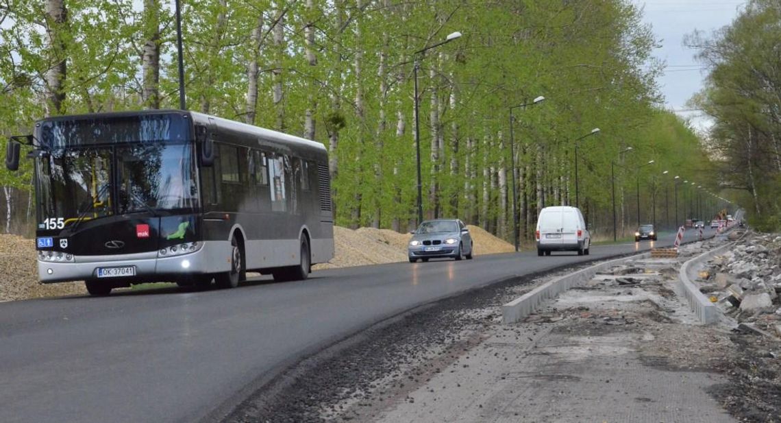 W mniej niż dwa tygodnie położyli nowy asfalt. Ekspresowe tempo przebudowy ulicy Wojska Polskiego. ZDJĘCIA