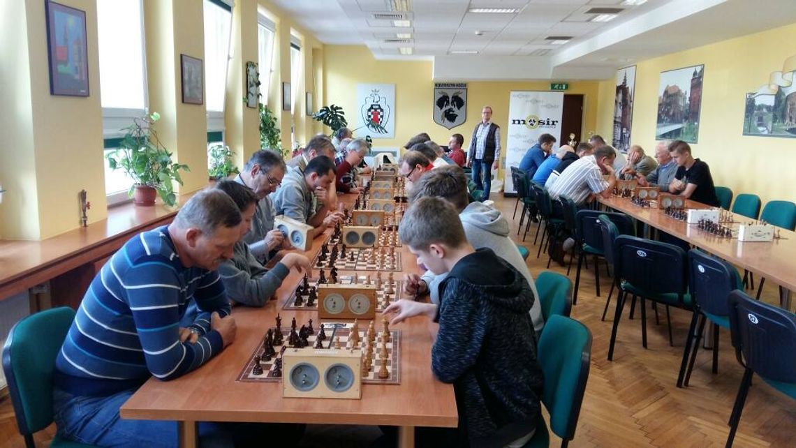 W niedzielę amatorskie mistrzostwa miasta w szachach. MOSiR zaprasza do udziału w rozgrywkach