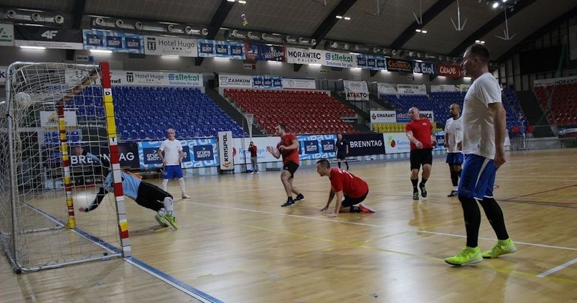 W sobotę turniej halowej piłki nożnej w Azotach. Do czwartku można zapisać drużynę