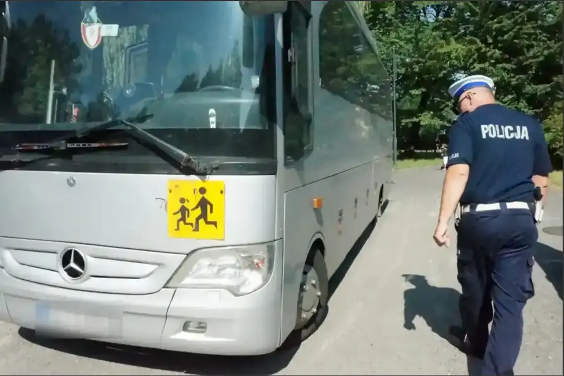 Wakacyjne wyjazdy pod kontrolą. Policja sprawdzi autokary przed trasą Wakacyjne wyjazdy pod kontrolą. Policja sprawdzi autokary przed trasą