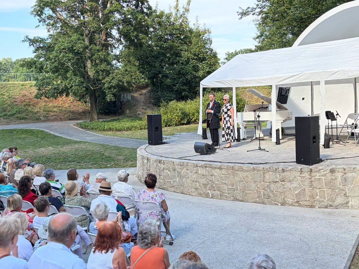 Walce wiedeńskie zabrzmiały nad Odrą. Ruszył cykl koncertów „Muzyka Narodów”