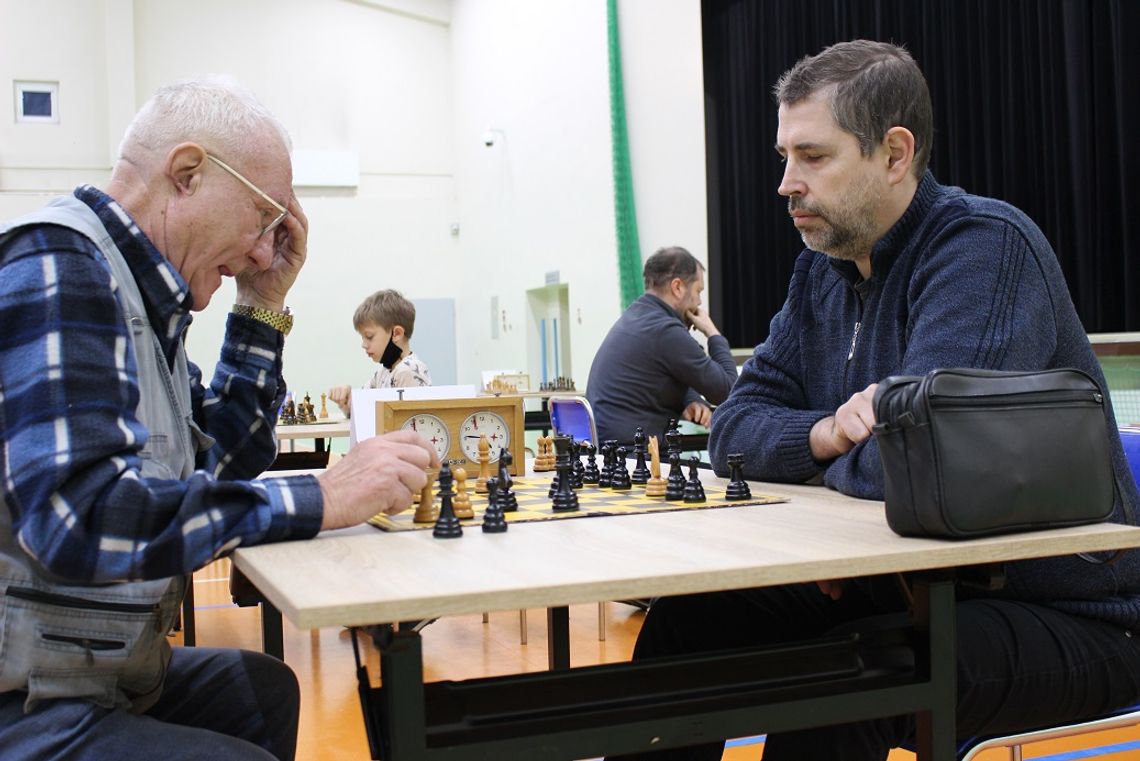 Walczyli o miano najlepszego szachisty w Kędzierzynie-Koźlu. Turniej w Hali Śródmieście