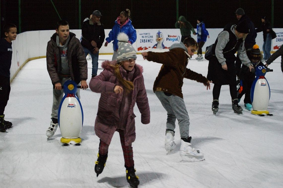 Walentynkowa zabawa na łyżwach. W sobotę Ice Party na lodowisku w Koźlu Walentynkowa zabawa na łyżwach. W sobotę Ice Party na lodowisku w Koźlu