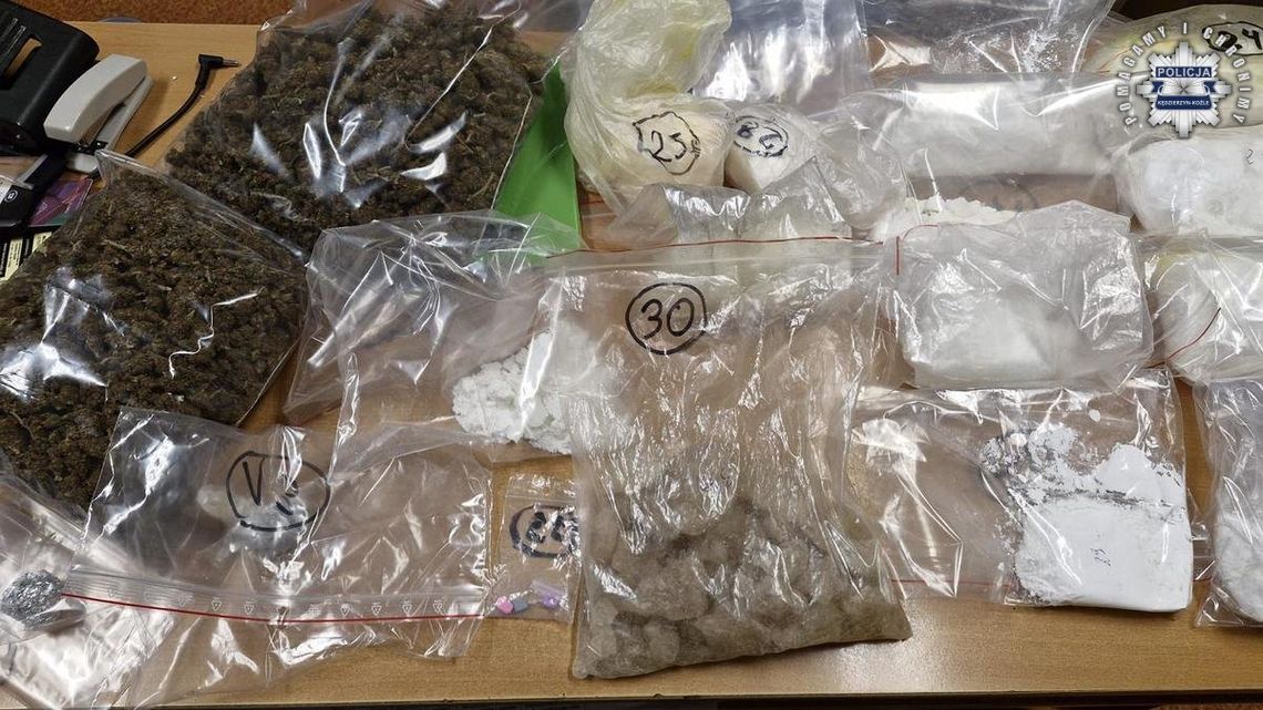 Wpadli podczas kontroli drogowej. Mężczyźni przewozili ponad 9 kg narkotyków Wpadli podczas kontroli drogowej. Mężczyźni przewozili ponad 9 kg narkotyków