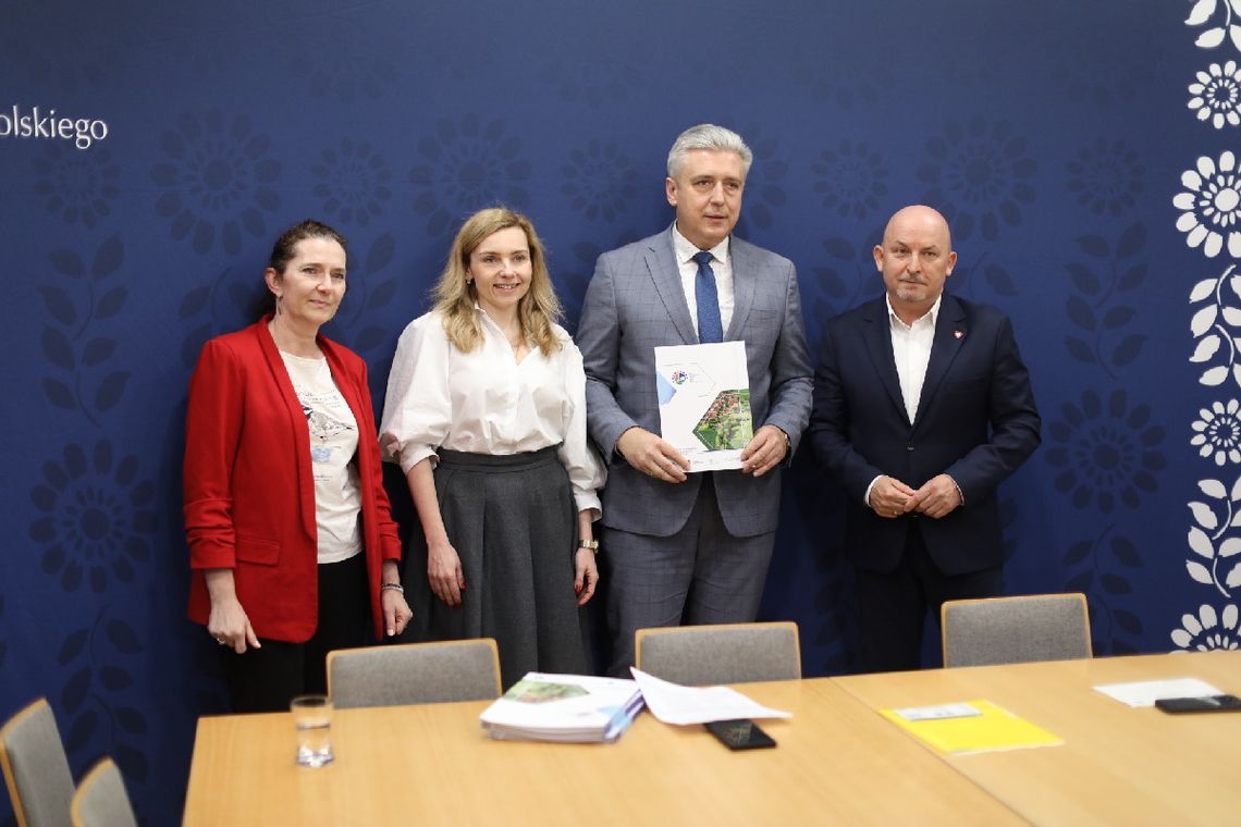 Wsparcie dla seniorów w regionie. Bierawa i Polska Cerekiew z dofinansowaniem