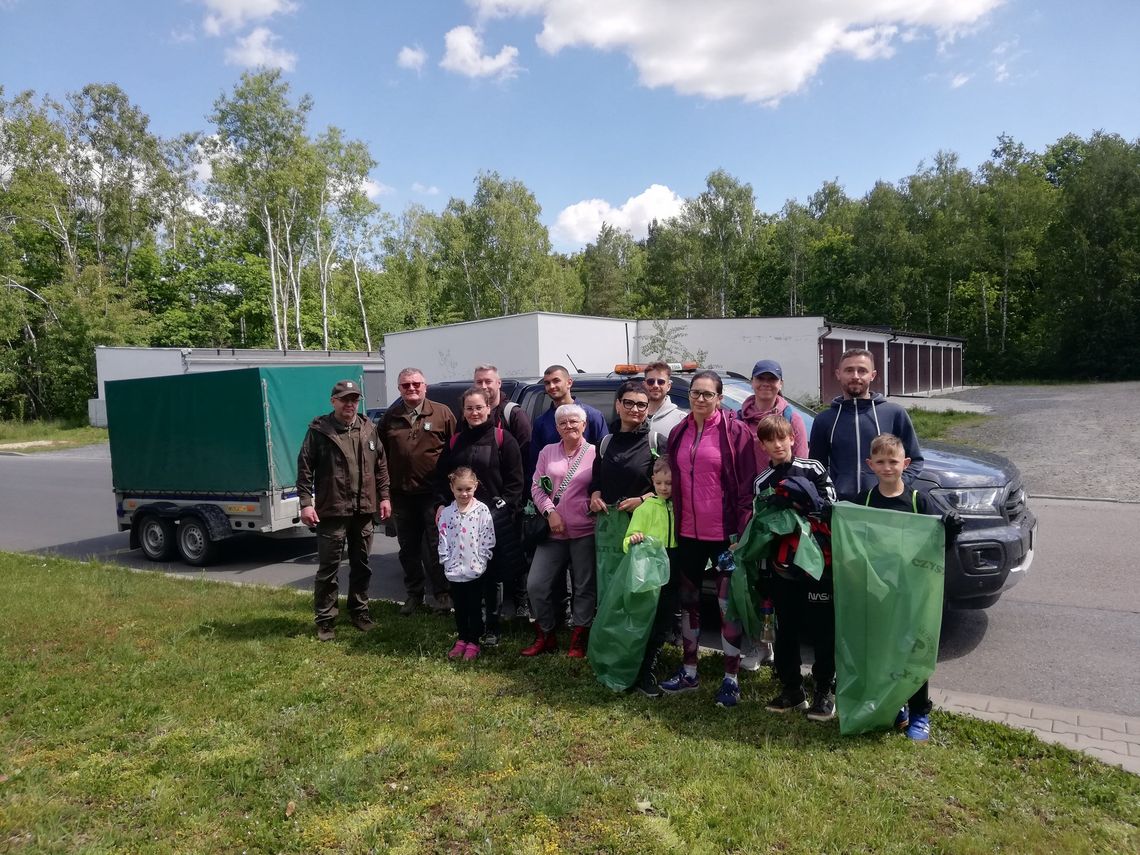 Wspólnie z mieszkańcami posprzątają las! Wspólna akcja Rady Osiedla Piastów-Powstańców Śląskich i Nadleśnictwa Kędzierzyn Wspólnie z mieszkańcami posprzątają las! Wspólna akcja Rady Osiedla Piastów-Powstańców Śląskich i Nadleśnictwa Kędzierzyn
